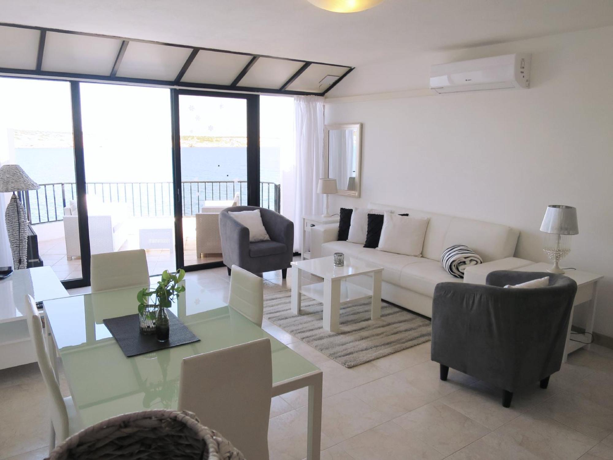Seafront Apartment Terrace, Lounger & Panoramic Ocean Views Mellieħa Exterior foto