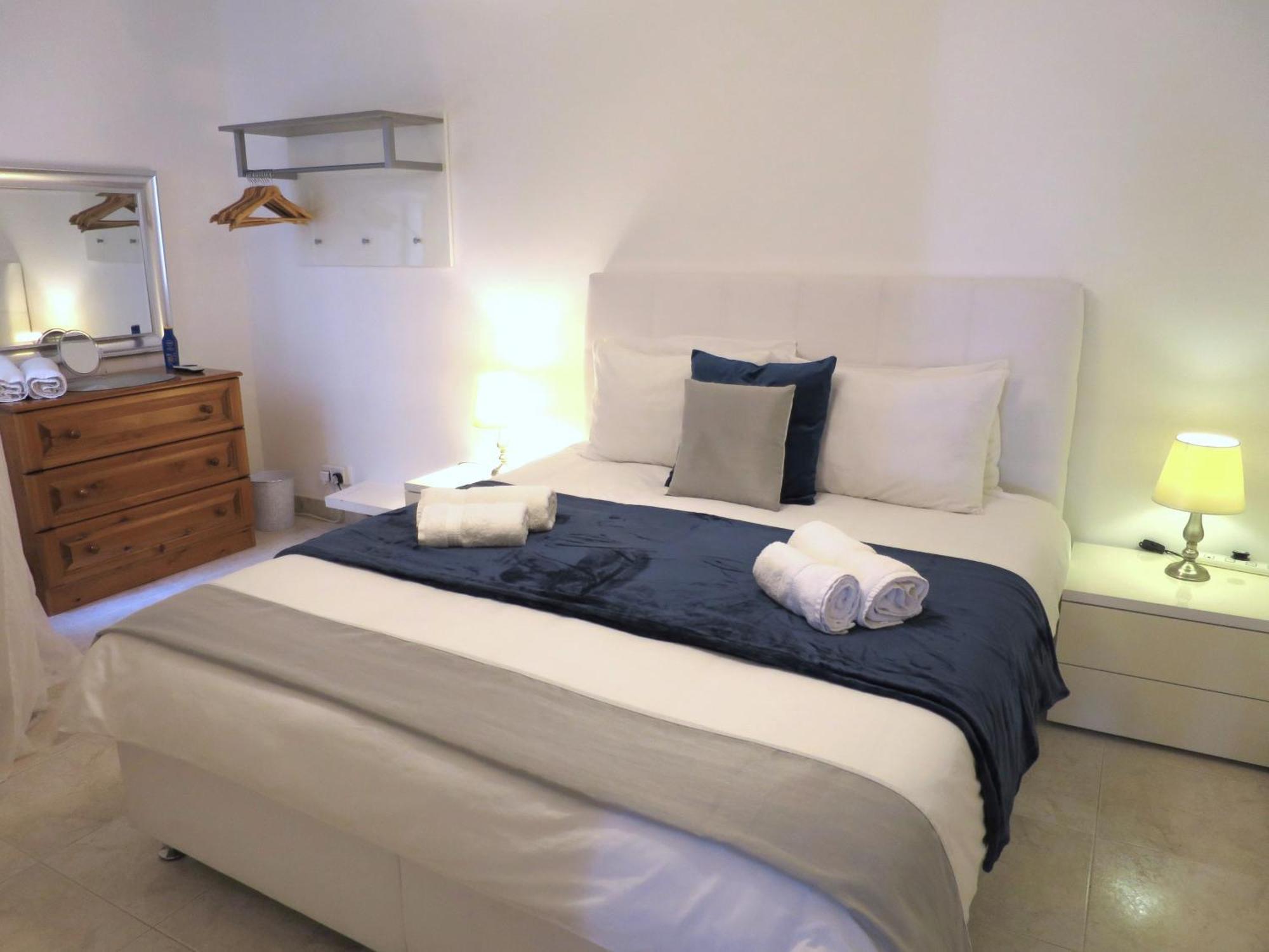 Seafront Apartment Terrace, Lounger & Panoramic Ocean Views Mellieħa Exterior foto